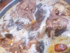 精品羊蝎子锅-亿诣蝎府炸酱面羊蝎子火锅(酷车小镇店)