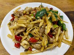 -牛八宝桂林米粉(八里庄店)