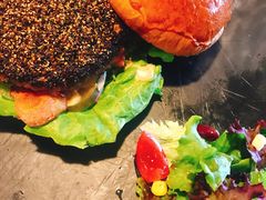 -HIGH FIVE哈福手工汉堡(桂林路店)