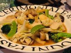 -泰莲庭·溪畔餐厅(雁栖湖店)