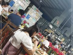 大堂-庄姐川味海鲜B栋2排2号(万人海鲜广场火车头店)