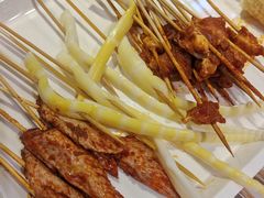 -佰人王串串香火锅(洋珠巷店)
