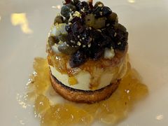 法式鹅肝酱酸樱桃和糖衣开心果-Jean Georges