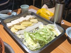 -超越炭火牛蛙火锅鸡(河东店)