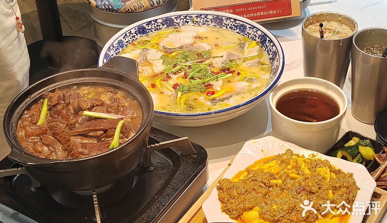 在澳门🇲🇴筷子基会一直去吃的蟹皇捞饭!!