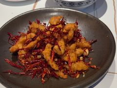-阿瓦山寨·湘菜现炒·剁椒鱼头王(咸阳总店)