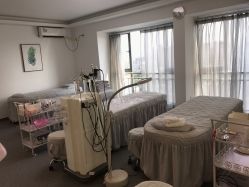 -莱恩·乐活概念专业皮肤管理连锁