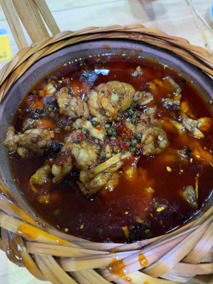 山城饭局·市井江湖菜(南坪万达店)-"店里的生意和天气一样火热,前