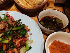 -老滇山寨•云南特色菜•地方菜•民族风情歌舞表演(金碧店)