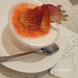 草莓意式奶冻