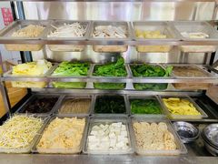 自助取餐区-佘记全家福芋儿鸡(向阳街总店)