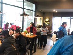 用餐区-星巴克(舟山蜈蚣峙店)
