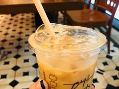 -星巴克(上海虹桥新天地二店)
