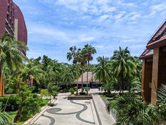 -三亚湾海居铂尔曼度假酒店