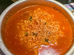 辛拉面-济扶岛韩国海鲜汤제부도 해물탕(望京店)
