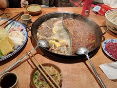 -周小明火锅(黑金冠社区店)