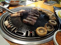 -唯成•韩国炭火烤肉 유성고기