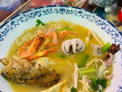 -霆记海鲜·只为这碗面(滨江店)