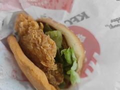 香辣鸡腿堡STN-肯德基(蓝桥店)