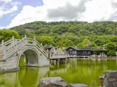 -灵岩山风景区