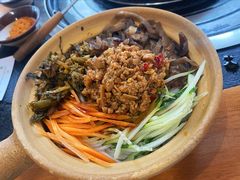 -阿山卓·野生菌火锅·纳西火塘烤肉