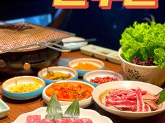 -明洞阿姨·韩式酱蟹烤肉·创意料理(三元桥店)