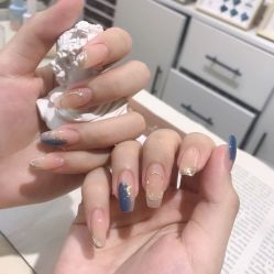 -十月·日式美甲美睫·纹眉