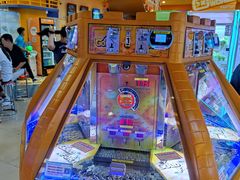 -爱玩嘉年华(龙湖曲江天街店)