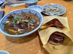 -门框胡同百年卤煮(鸟巢店)