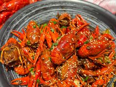 -肥肥虾庄·金牌油焖大虾(汉街SKP店)