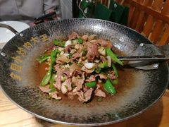 -费大厨辣椒炒肉(万家丽一店)