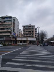 -苑苑发型设计