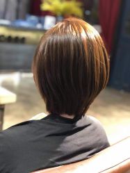 -侨治发型