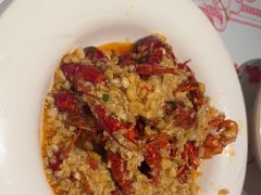 -肥肥虾庄·金牌油焖大虾(汉口城市广场店)