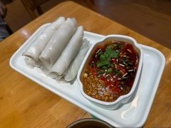 特色卷粉-苗阿哥酸汤牛肉火锅(体育场店)