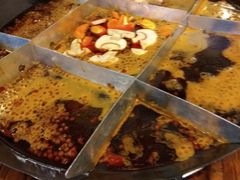 -岗上渣渣老火锅(两路口店)