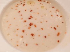 蘑菇奶油汤-红房子西菜馆(淮海中路店)