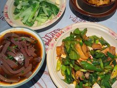 -耙吉吉川味小酒馆(本地人回头店)