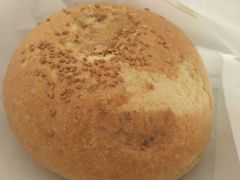 吞拿鱼面包-老佛爷饼店