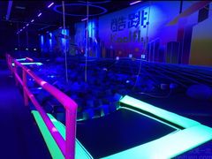 -酷跳蹦床主题公园(万胜广场店)