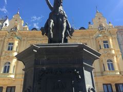 -耶拉契奇总督广场