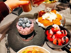 -W COLLECTIVE  DESSERT SHOP