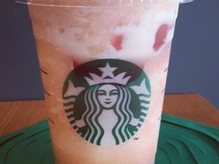 -星巴克(广州南站A18检票口楼上)