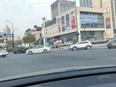 -汇德隆银隆