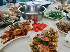 -覃记海鲜美食餐厅