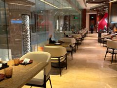 -怡咖啡海鲜自助餐厅(浦东香格里拉店)