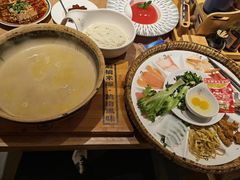 -上坐过桥米线(顺城店)