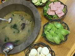 -七采菌园·野生菌石锅鱼(环城北路店)