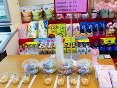 零售区-全家便利店(梅园路店)