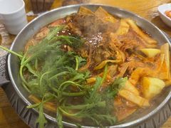 喇喇排骨锅-喇喇排骨火锅·传统韩式脊骨汤(望京西园总店)
